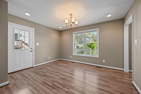 Tiny photo for 205 Bonterra Place, Lynchburg, VA 24501 (MLS # 365763)