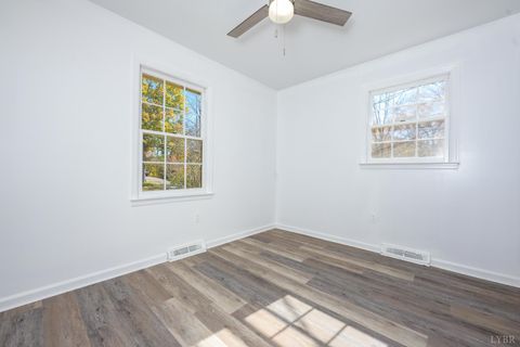 Tiny photo for 118 Patricia Drive, Lynchburg, VA 24501 (MLS # 363113)