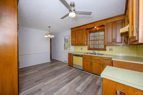 Tiny photo for 118 Patricia Drive, Lynchburg, VA 24501 (MLS # 363113)