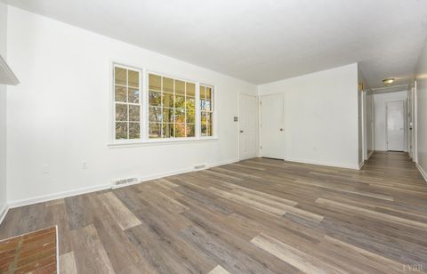 Tiny photo for 118 Patricia Drive, Lynchburg, VA 24501 (MLS # 363113)