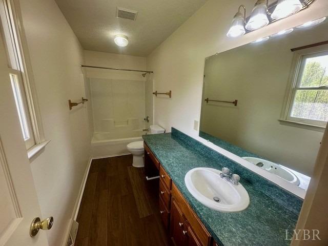 124 Twin Lakes Road, Evington, Virginia image 26
