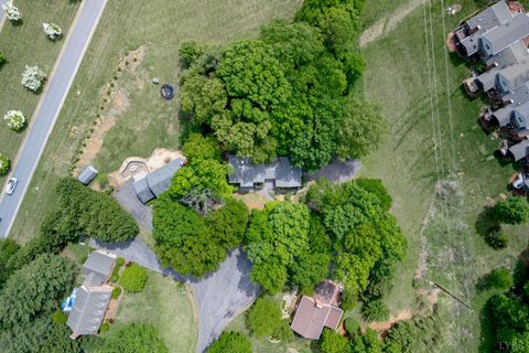 Tiny photo for 1103 Ivy Pl PL, Forest, VA 24551 (MLS # 366253)