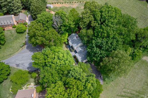 Tiny photo for 1103 Ivy Pl PL, Forest, VA 24551 (MLS # 366253)