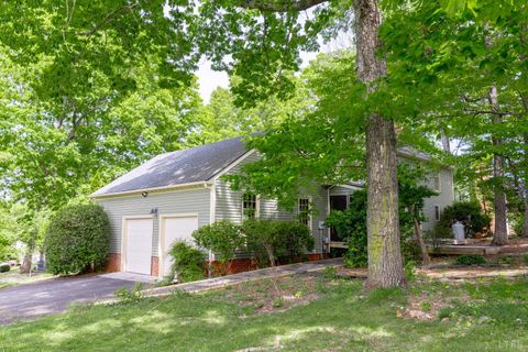 Tiny photo for 1103 Ivy Pl PL, Forest, VA 24551 (MLS # 366253)
