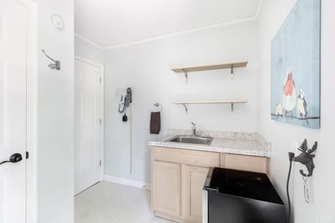 Tiny photo for 1103 Ivy Pl PL, Forest, VA 24551 (MLS # 366253)