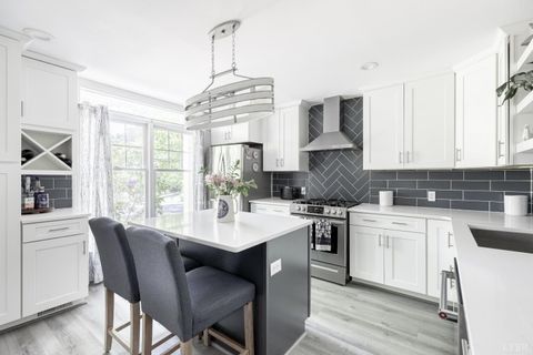 Tiny photo for 1103 Ivy Pl PL, Forest, VA 24551 (MLS # 366253)