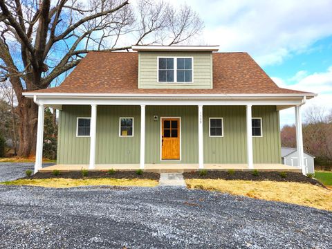 Tiny photo for 1509 Clearview Road, Bedford, VA 24523 (MLS # 365019)