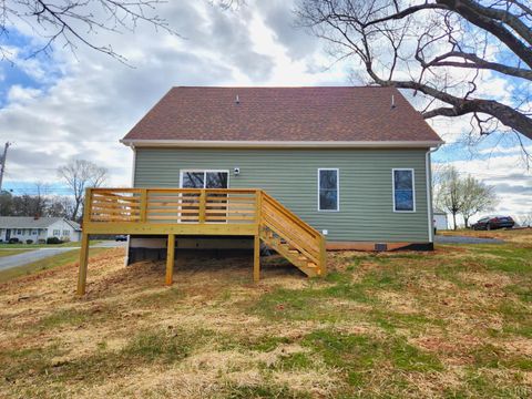 Tiny photo for 1509 Clearview Road, Bedford, VA 24523 (MLS # 365019)