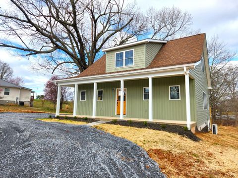 Tiny photo for 1509 Clearview Road, Bedford, VA 24523 (MLS # 365019)