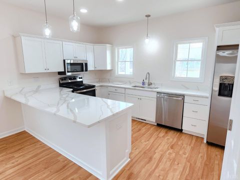 Tiny photo for 1509 Clearview Road, Bedford, VA 24523 (MLS # 365019)