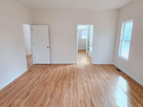 Tiny photo for 1509 Clearview Road, Bedford, VA 24523 (MLS # 365019)