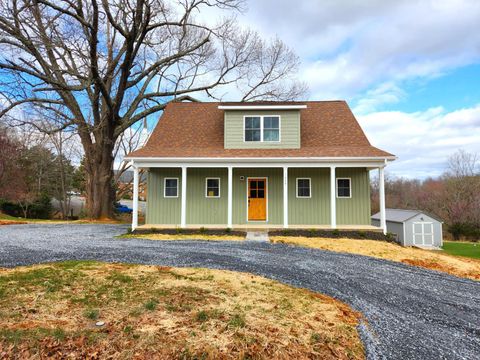 Tiny photo for 1509 Clearview Road, Bedford, VA 24523 (MLS # 365019)