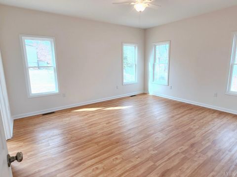 Tiny photo for 1509 Clearview Road, Bedford, VA 24523 (MLS # 365019)