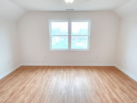 Tiny photo for 1509 Clearview Road, Bedford, VA 24523 (MLS # 365019)