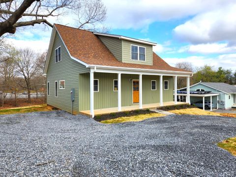 Tiny photo for 1509 Clearview Road, Bedford, VA 24523 (MLS # 365019)