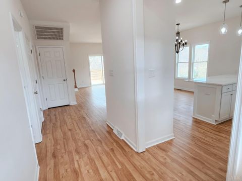 Tiny photo for 1509 Clearview Road, Bedford, VA 24523 (MLS # 365019)