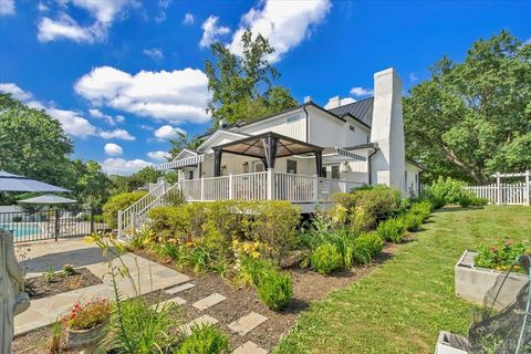 Tiny photo for 1221 Oakwood Street, Bedford, VA 24523 (MLS # 365094)