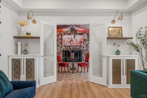 Tiny photo for 1221 Oakwood Street, Bedford, VA 24523 (MLS # 365094)