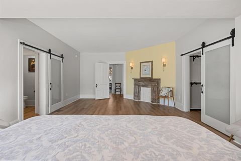 Tiny photo for 1221 Oakwood Street, Bedford, VA 24523 (MLS # 365094)