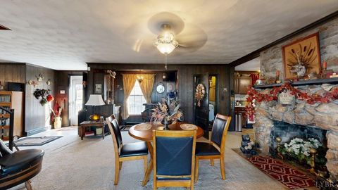 Tiny photo for 426 Burgess Road, Madison Heights, VA 24572 (MLS # 365063)