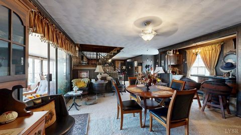 Tiny photo for 426 Burgess Road, Madison Heights, VA 24572 (MLS # 365063)