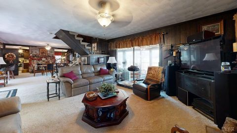 Tiny photo for 426 Burgess Road, Madison Heights, VA 24572 (MLS # 365063)