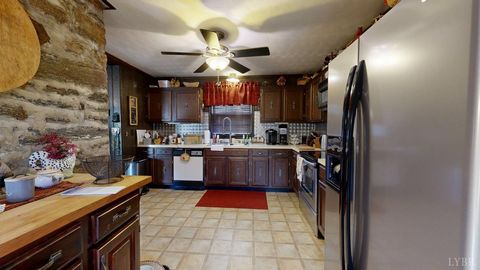 Tiny photo for 426 Burgess Road, Madison Heights, VA 24572 (MLS # 365063)