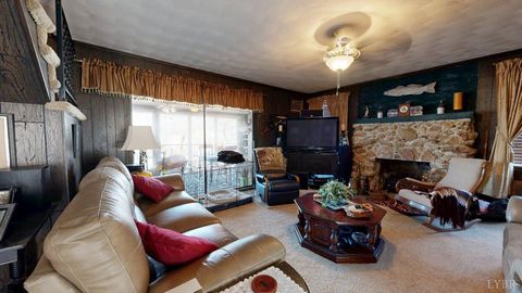 Tiny photo for 426 Burgess Road, Madison Heights, VA 24572 (MLS # 365063)