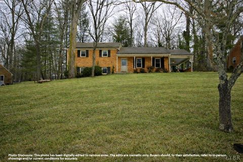 Photo of 212 Chesterfield Road, Lynchburg, VA 24502 (MLS # 364296)