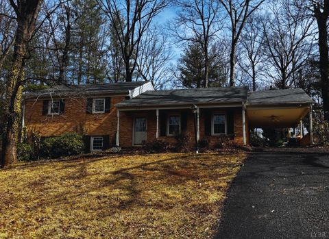 Photo of 212 Chesterfield Road, Lynchburg, VA 24502 (MLS # 364296)