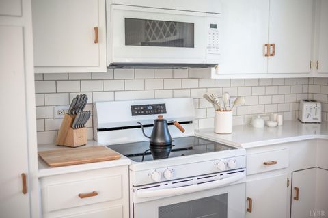 Tiny photo for 3756 Woodside Avenue, Lynchburg, VA 24503 (MLS # 362092)