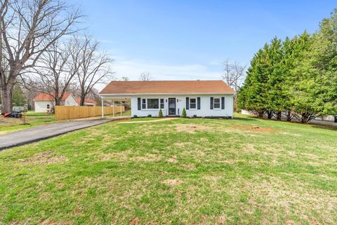 Tiny photo for 111 Saturn St. St, Lynchburg, VA 24502 (MLS # 364991)