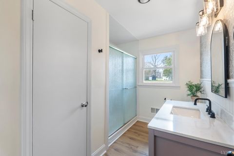 Tiny photo for 111 Saturn St. St, Lynchburg, VA 24502 (MLS # 364991)