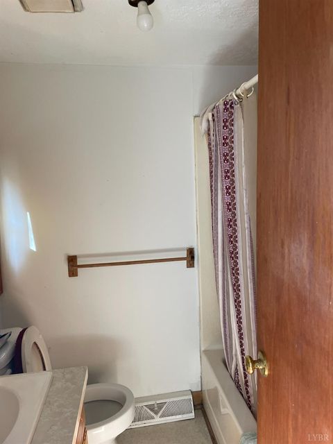 Tiny photo for 1089 Straightstone Road, Long Island, VA 24569 (MLS # 363238)