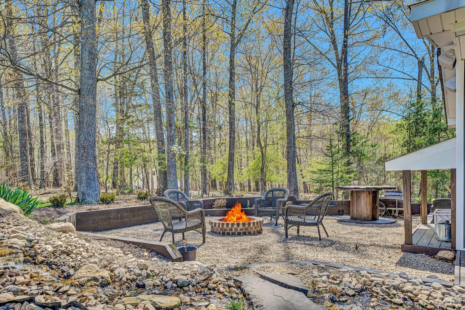 1062 Ivy Creek Drive, Forest, Virginia image 11