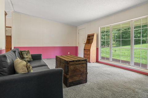 Tiny photo for 0 550 Mitchell Road Rd, Axton, VA 24504 (MLS # 364605)