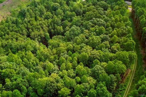 Tiny photo for 0 550 Mitchell Road Rd, Axton, VA 24504 (MLS # 364605)