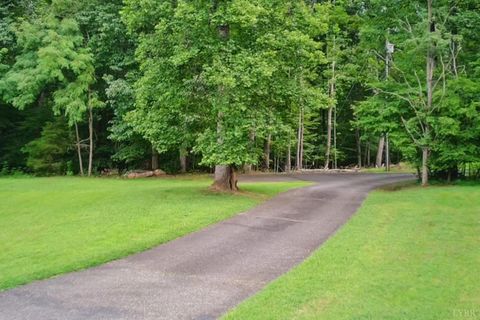 Tiny photo for 0 550 Mitchell Road Rd, Axton, VA 24504 (MLS # 364605)