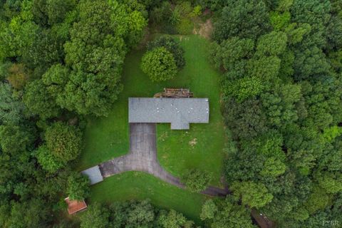 Tiny photo for 0 550 Mitchell Road Rd, Axton, VA 24504 (MLS # 364605)