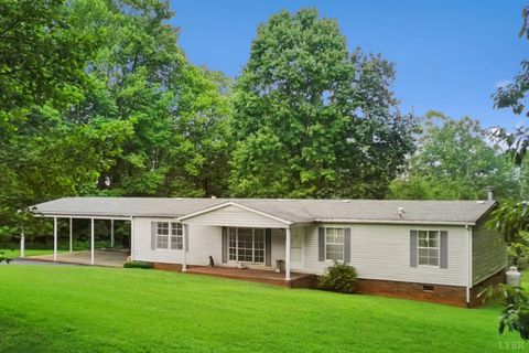 Tiny photo for 0 550 Mitchell Road Rd, Axton, VA 24504 (MLS # 364605)