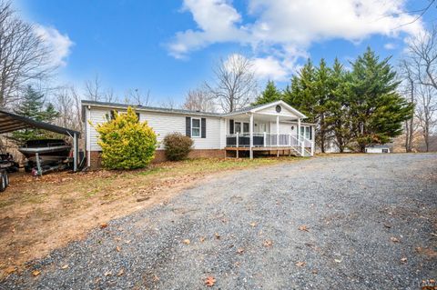 Tiny photo for 339 Plain Ridge Drive, Evington, VA 24550 (MLS # 364867)