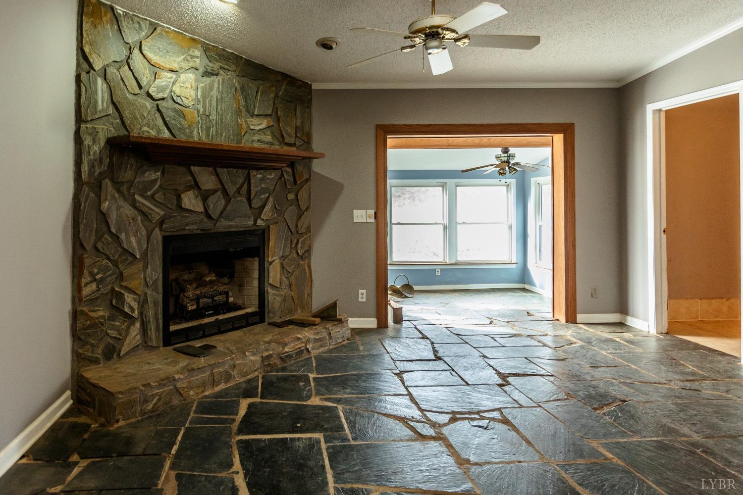 1607 Blackberry Lane, Appomattox, Virginia image 16