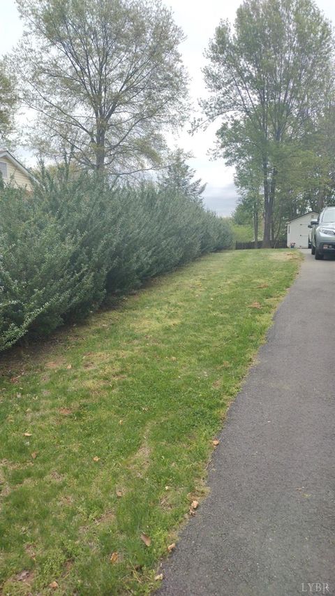 Tiny photo for 618 Prospect Road, Hurt, VA 24563 (MLS # 363848)