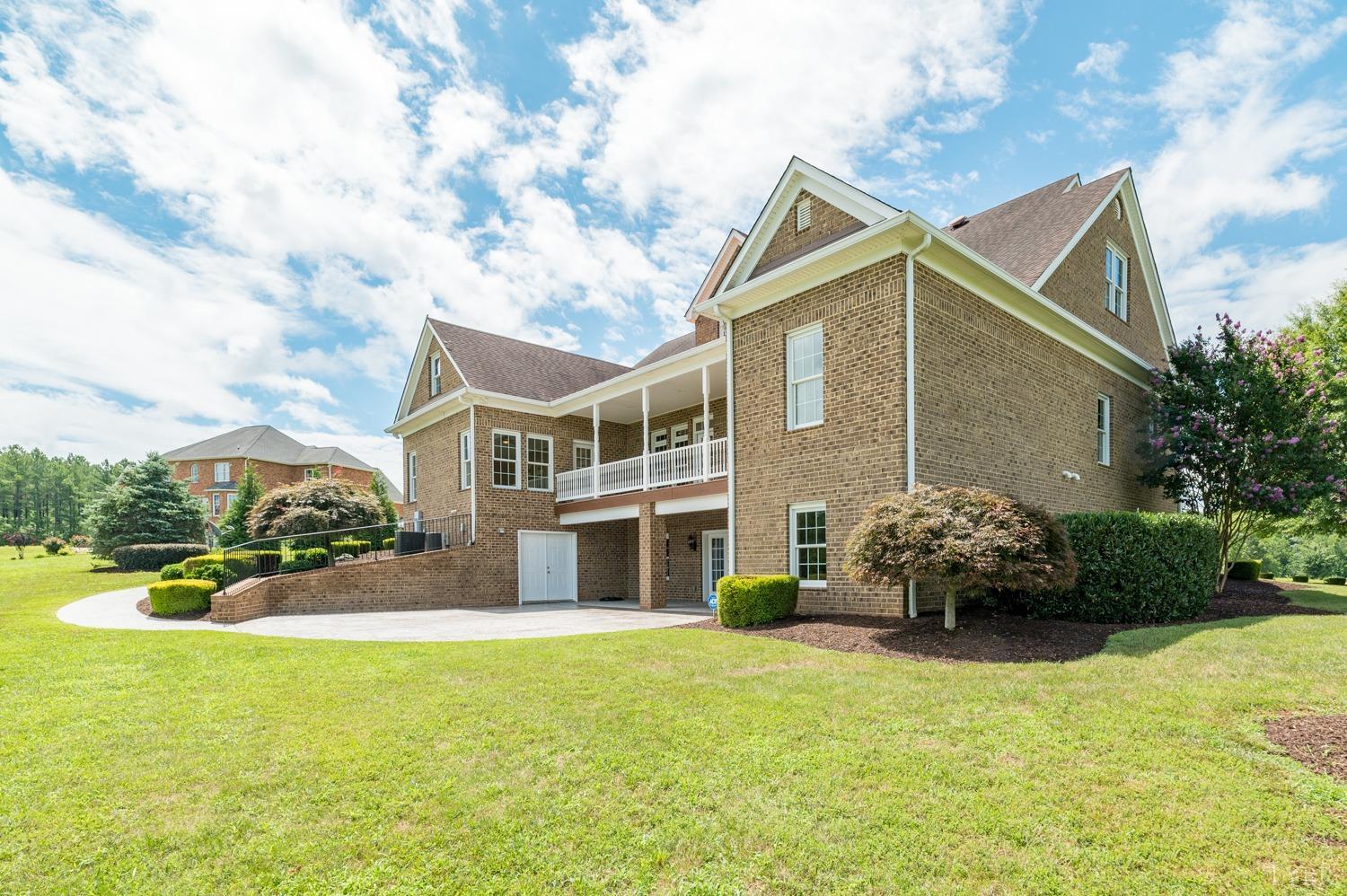 126 Golf Course Trail Trl, Amherst, Virginia image 4