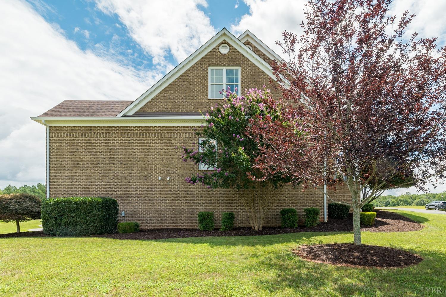 126 Golf Course Trail Trl, Amherst, Virginia image 3