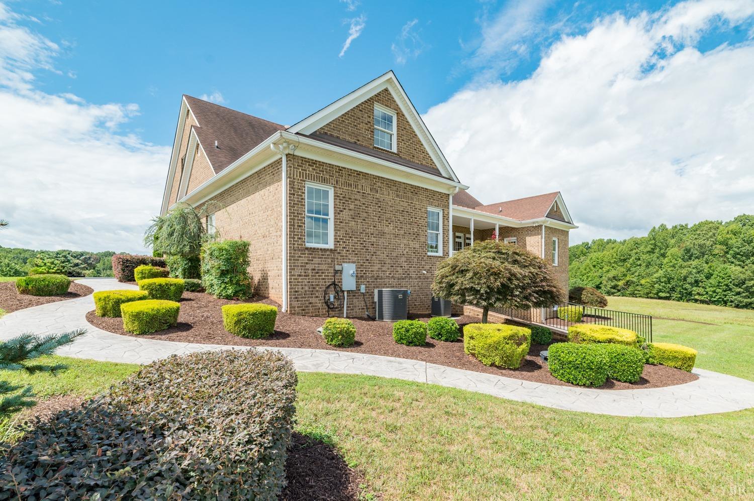 126 Golf Course Trail Trl, Amherst, Virginia image 8