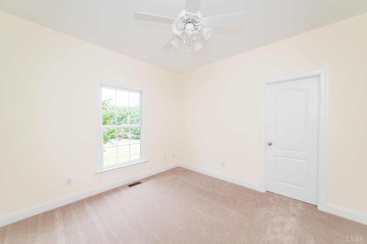 126 Golf Course Trail Trl, Amherst, Virginia image 33