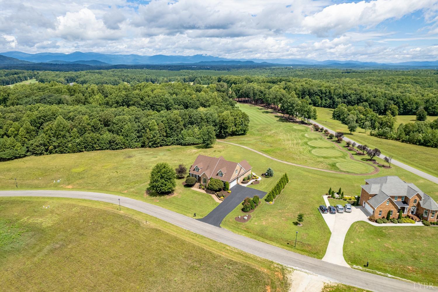 126 Golf Course Trail Trl, Amherst, Virginia image 18