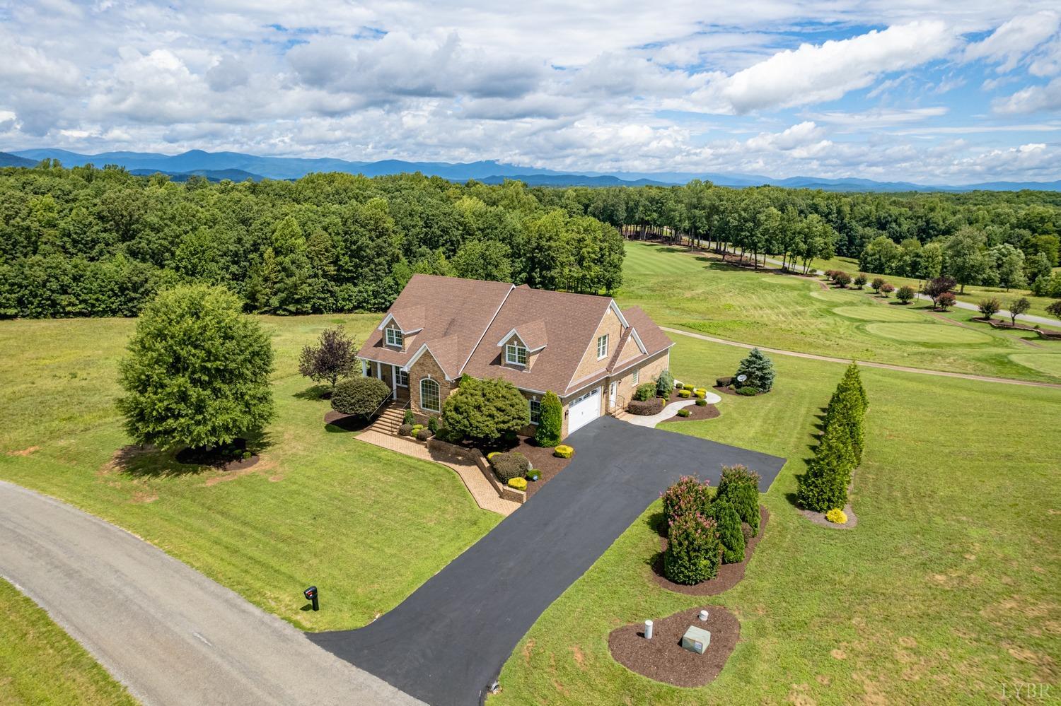 126 Golf Course Trail Trl, Amherst, Virginia image 14