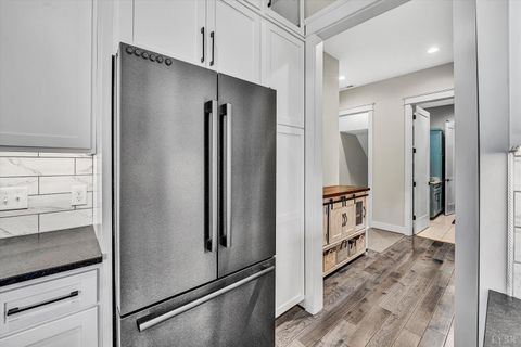 Tiny photo for 119 Ralls Apple Lane, Madison Heights, VA 24572 (MLS # 364322)